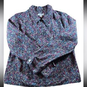 CHRISTOPHER & BANKS Denim Jacket
Light Full Front Zip Floral Size M Woman’s